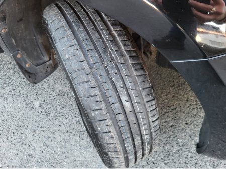 2010 Hyundai i20 (3 months warranty) 1.2 DE LUXURY 5DR €3,999 thumbnail