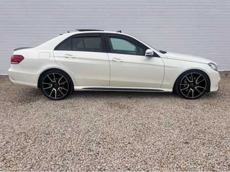 2015 Mercedes-Benz E Class - thumbnail 4