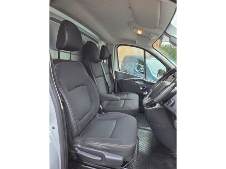 2021 Renault Trafic LL30 ENERGY DCI 145 SPORT MY19 €18,250