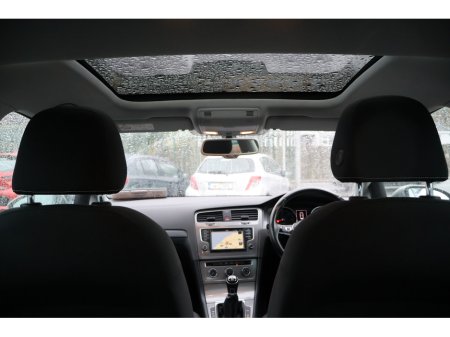 2016 Volkswagen Golf LOUNGE Low Mileage Huge Spec €13,995 thumbnail