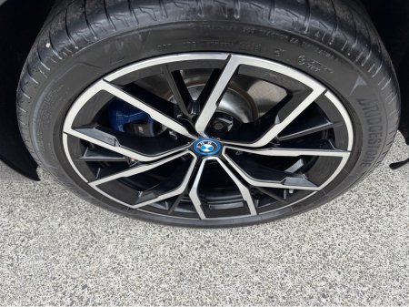 2022 BMW 5 Series - thumbnail 9