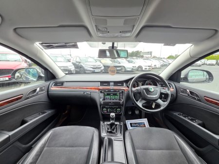 2013 Skoda Superb AMBITION GL 1.6 TDI 105HP 4DR €7,950 thumbnail