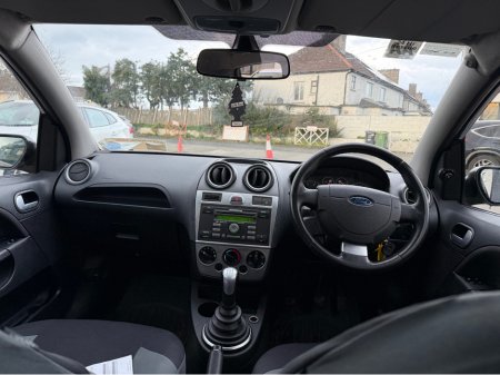 2008 Ford Fiesta - thumbnail 12