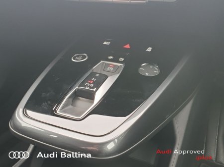 2025 Audi Q4 e-tron - thumbnail 14