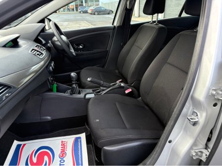 2016 Renault Fluence - thumbnail 9