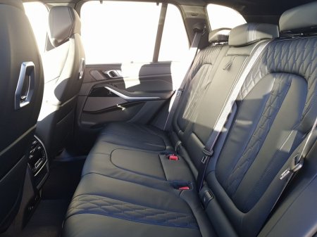 2026 BMW X5 xDrive50e M Sport thumbnail