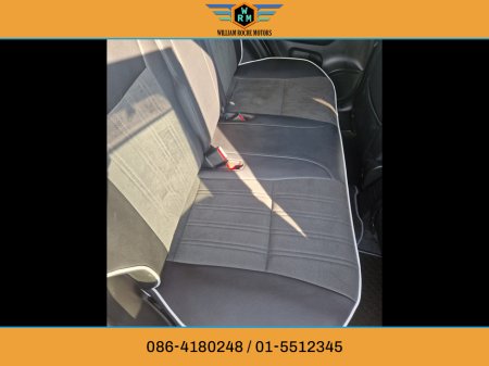 2014 Suzuki Swift - thumbnail 19