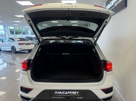 2020 Volkswagen T-Roc 2.0 TDI 150bhp Design DSG €21,850 thumbnail