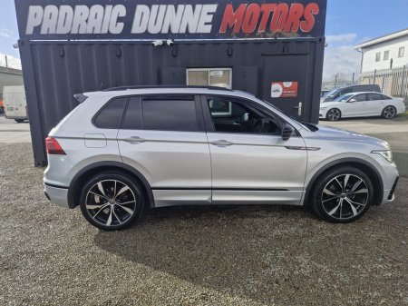 2022 Volkswagen Tiguan R-LINE 2.0 TDI D7F 150HP 5DR AU €41,950 thumbnail