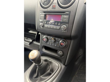 2014 Volkswagen Transporter T32 ST-LN TDI 5DR €29,950 thumbnail