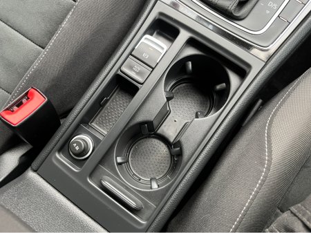 2019 Volkswagen Golf - thumbnail 16