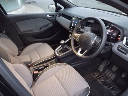 2025 Renault Clio TCe 90 DFull Techno €24,650 thumbnail