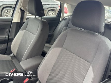 2023 Volkswagen Polo Life €19,945 thumbnail