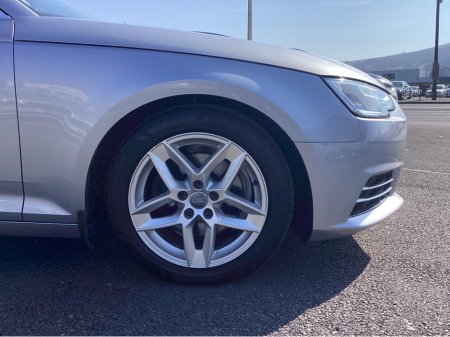 2016 Audi A4 - thumbnail 9