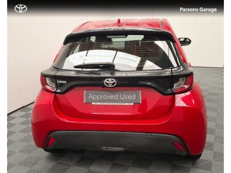 2024 Toyota Yaris 1.5 LUNA 4DR €23,995 thumbnail