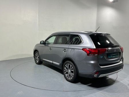2016 Mitsubishi Outlander 2.2 Diesel Automatic 4x4 7 Seater €16,400 thumbnail