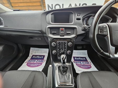 2016 Volvo V40 - thumbnail 27