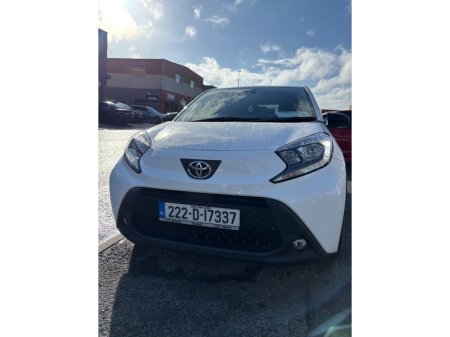 2022 Toyota Aygo 1.0 VVT-i x-play Smartphone €13,500 thumbnail