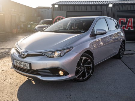 2016 Toyota Auris 2016 Auris 1.8 Hybrid/FSH/New NCT/1yr warranty €14,888