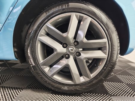 2022 Renault Clio - thumbnail 14