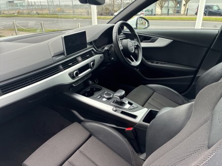 2017 Audi A4 - thumbnail 2