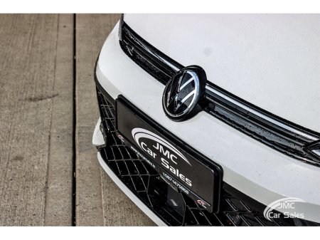 2025 Volkswagen Golf - photo 3