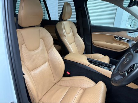 2016 Volvo XC90 2.0 Petrol hybrid VOLVO XC90 T8 INSCRIPTION €28,990 thumbnail