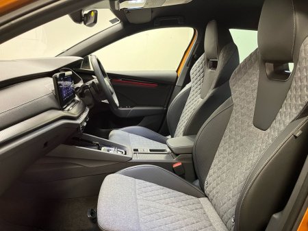 2025 Skoda Octavia Sportline Combi DSG 2.0TDI 150BHP - Reversing Camera - Climate Control - Heated Seats - Cruise Control - Keyless Start - Apple CarPlay/Android Auto €45,950 thumbnail