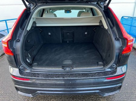 2023 Volvo XC60 T6 PLUS DARK AWD 2.0 * HUGE SPEC * // OPENING PAN ROOF // 360 PARKING CAMERAS // APPLE CARPLAY/ANDROID AUTO €38,900 thumbnail