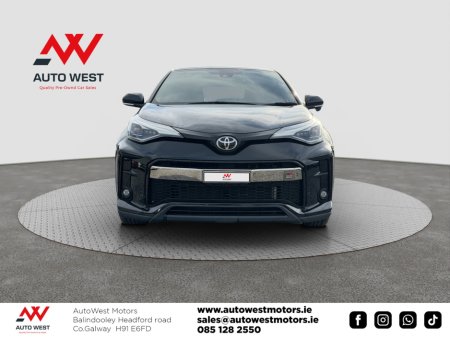 2019 Toyota C-HR - view 2