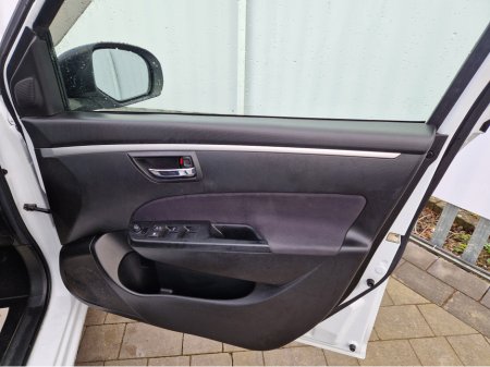 2014 Suzuki Swift 1.2 PETROL AUTO €8,450 thumbnail