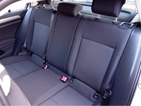 2017 Volkswagen Golf - thumbnail 13