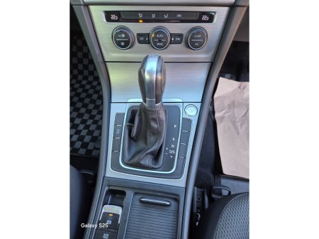 2017 Volkswagen Golf 1.2TSI 3DR 85HP Trendline €14,450 thumbnail