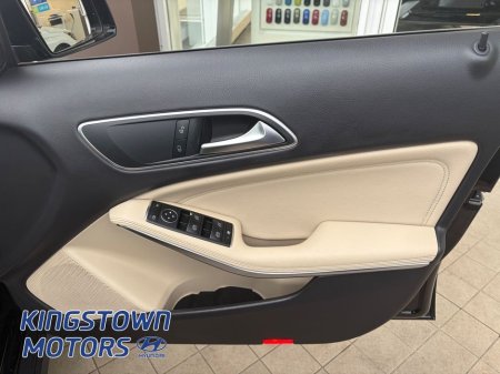 2019 Mercedes-Benz GLA Class 180 Style 5DR Auto €24,950 thumbnail