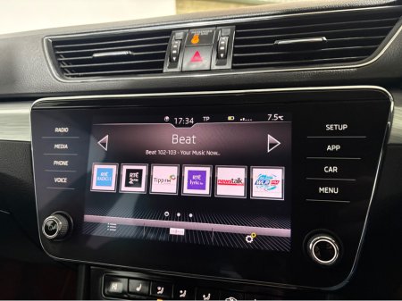 2020 Skoda Superb STYLE ESTATE 2.0 TDI 150HP 4DR €14,950 thumbnail