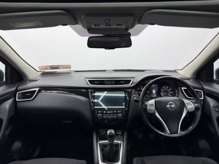 2017 Nissan Qashqai 1.5 DSL XE €11,950 thumbnail