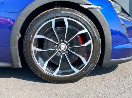 2022 Porsche Taycan 4S Cross Turismo 93kWh €61,995 thumbnail