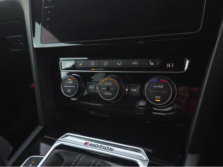 2018 Volkswagen Arteon 2.0 TSI R LINE EDITION 280BHP VIRTUAL DASH FULL LEATHER HEATED ELECTRIC SEATS SAT NAV CARPLAY ANDROID AUTO BLIND SPORT PARKING SENSORS SELF PARKING ASSIST 360 CAMERA €29,500 thumbnail