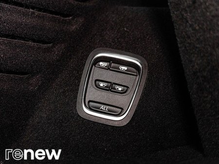 2017 Renault Grand Scenic 1.5 dCi 110 SIGNATURE *7 Seater* €19,900 thumbnail