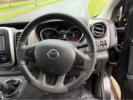 2018 Nissan NV300 LWB 125 SV 4DR €9,960 thumbnail