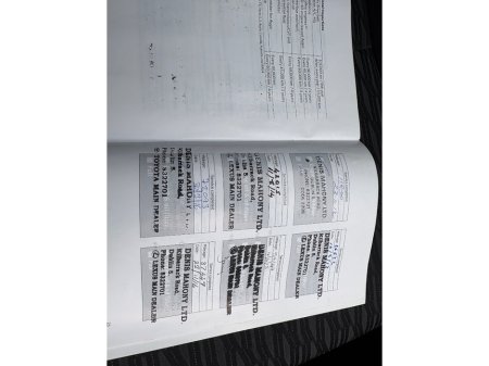 2012 Toyota Yaris - thumbnail 2