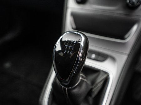 2016 Opel Astra - thumbnail 25