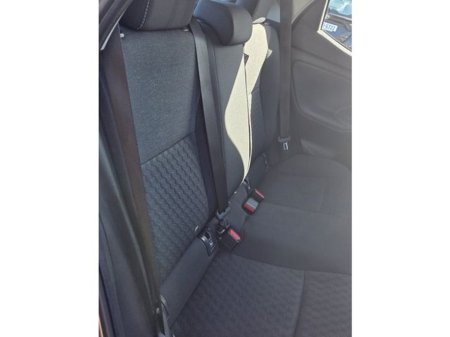 2022 Toyota Yaris - thumbnail 7