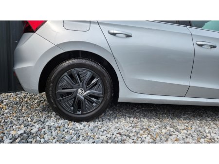 2024 Skoda Fabia STYLE COLOUR CONCEPT 1.0 TSI 95 BHP 5DR- BEAUTIFUL CAR- NEW MODEL- CRUISE PARK ASSIST- FULL KEYLESS- 2 YEAR SKODA WARRANTY-REAR CAMERA €22,950 thumbnail