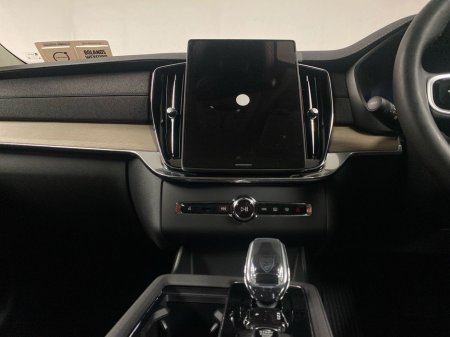 2026 Volvo XC90 - thumbnail 14