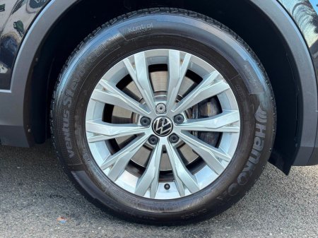 2022 Volkswagen Tiguan PLUG IN HYBRID PETROL 1.4 TSI AUTO PHEV €33,995 thumbnail