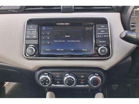 2017 Nissan Micra - thumbnail 14