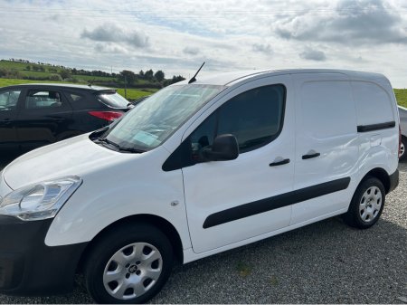 2017 Peugeot Partner PROFESSIONAL L1 BLUE HDI €10,750