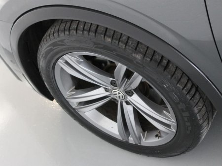 2020 Volkswagen Tiguan - thumbnail 30