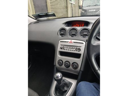 2011 Peugeot 308 1.6 HDI 92BHP 5 dr ENVY €4,995 thumbnail